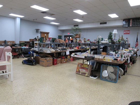 Auctioneer 2 Sale Set Up pics01